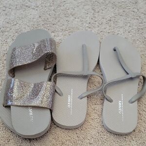 Old Navy Gray and Silver Women's Sandals